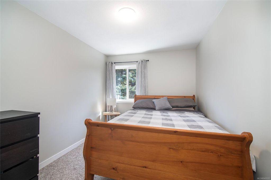 listing image 16042571499643211987