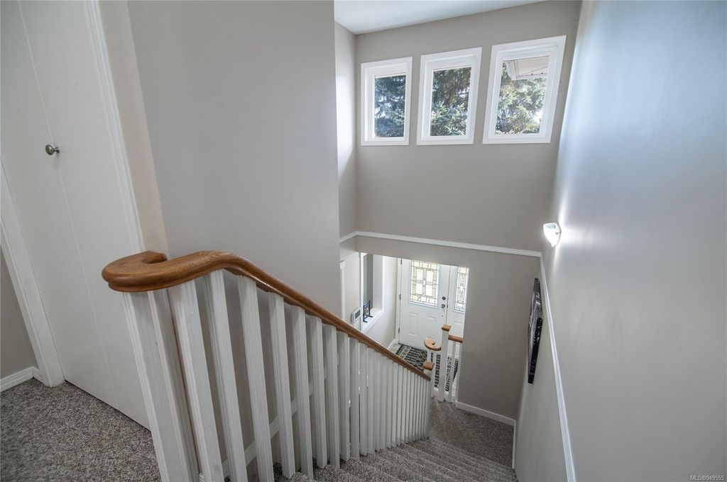 listing image 16043791851607657703