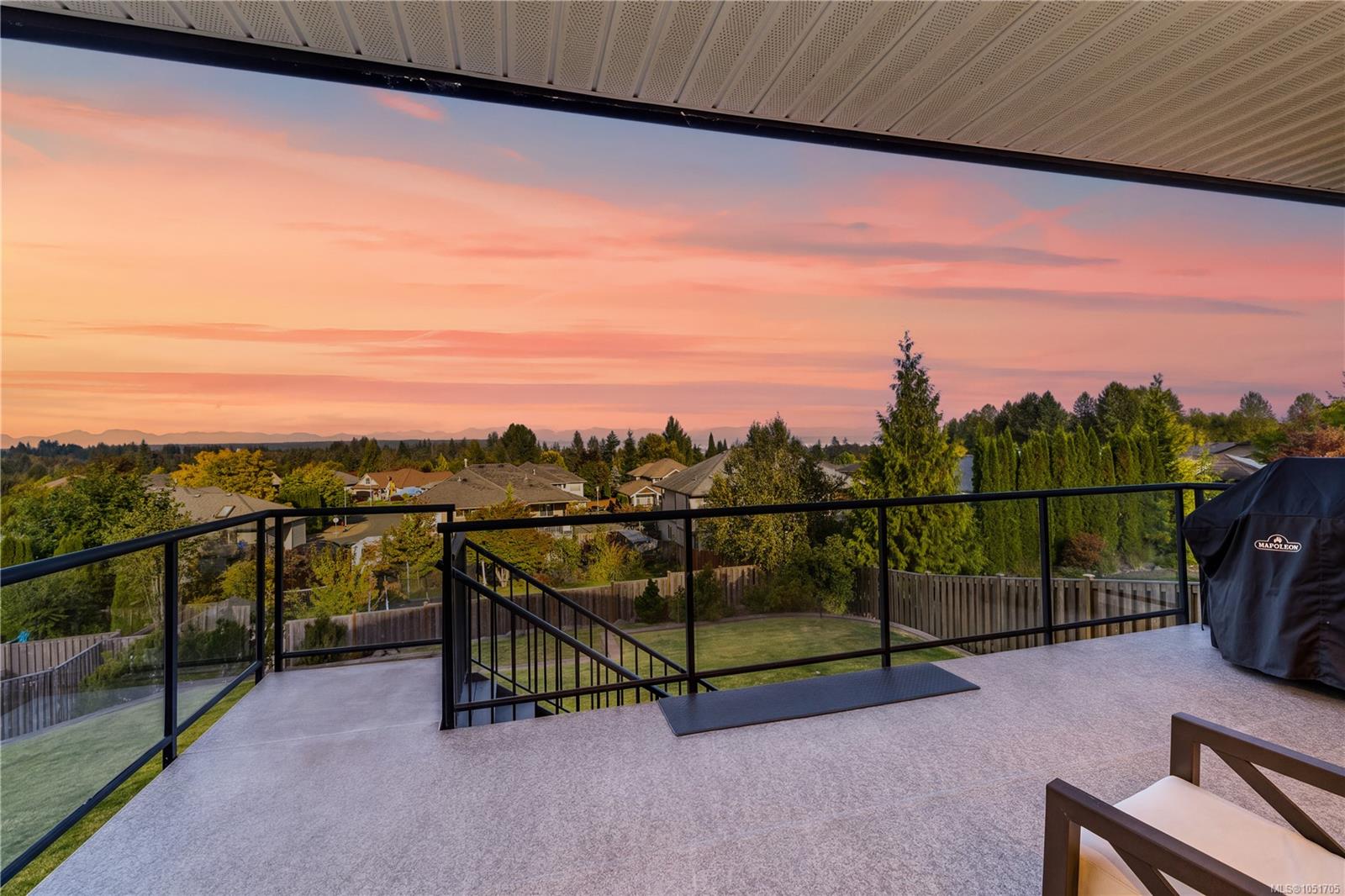 978 Timberline Dr