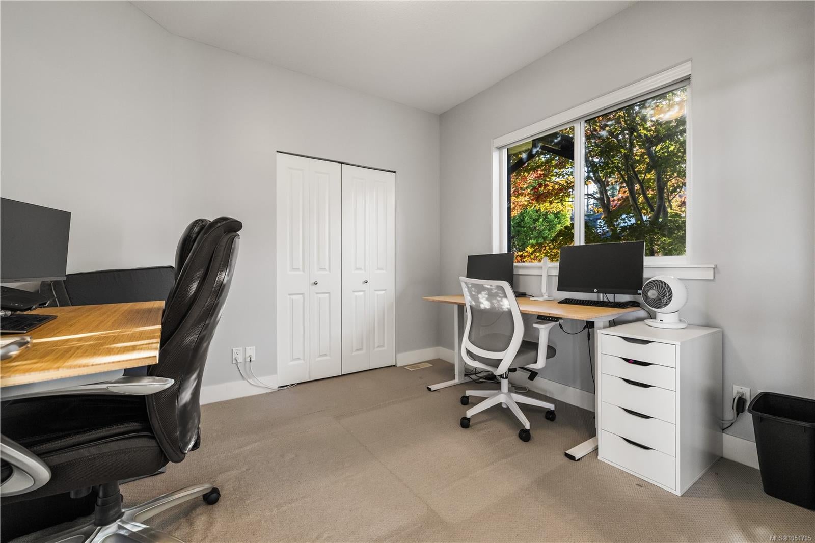 978 Timberline Dr