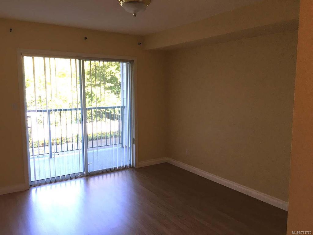 listing image 16041988868656068073