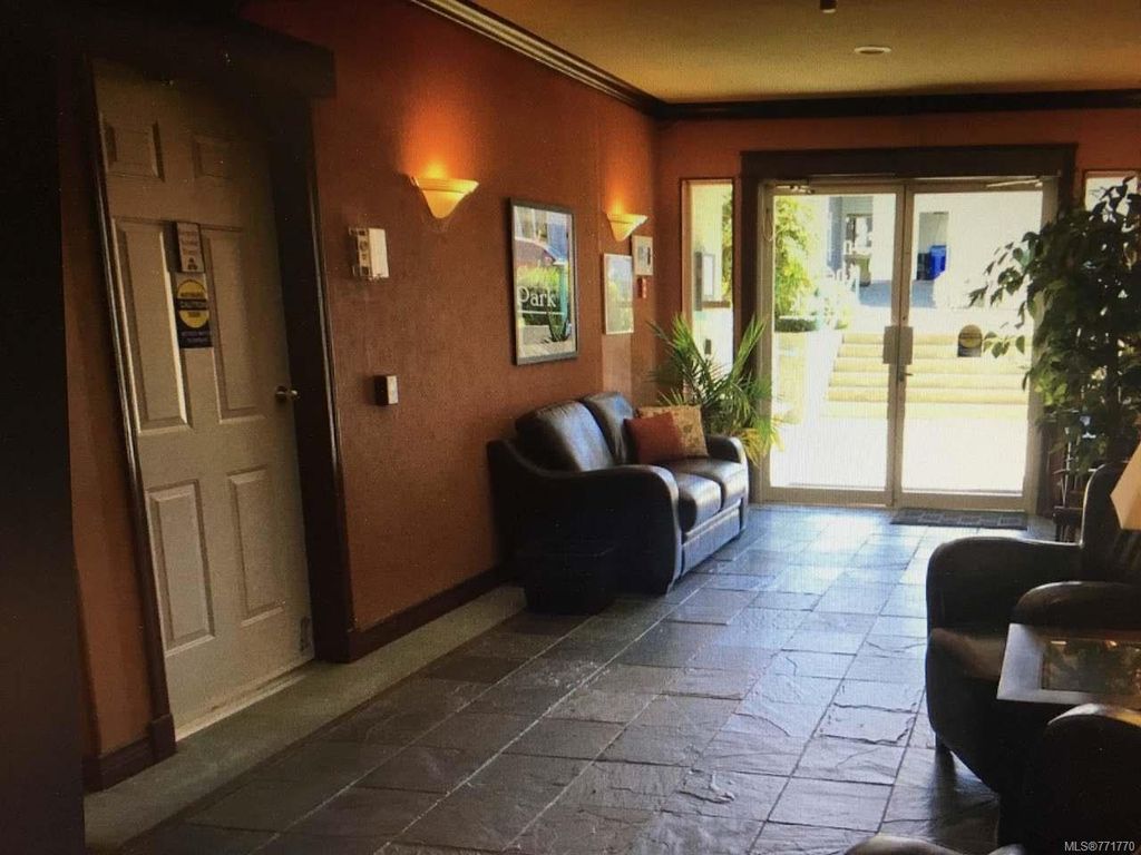 listing image 16043100648617123975
