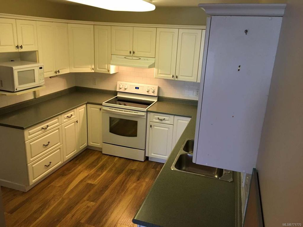 listing image 16041633454840209762