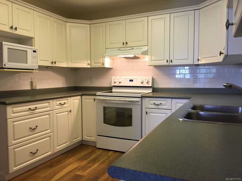 listing image 16046267871295702470
