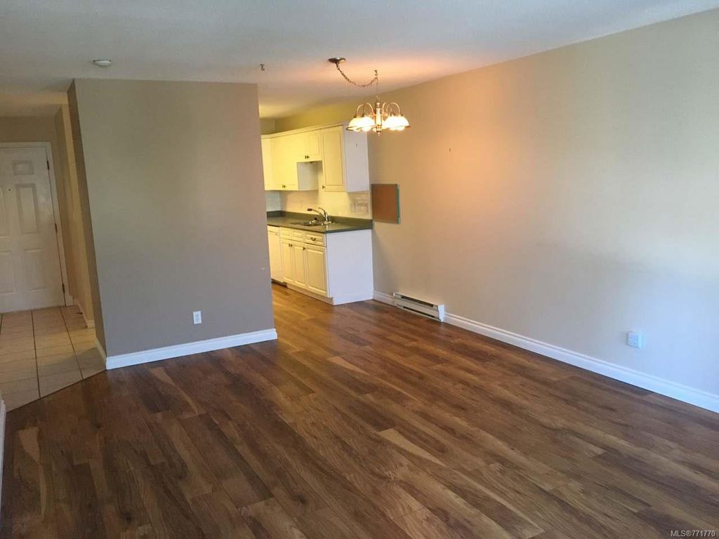 listing image 16046209128884556629