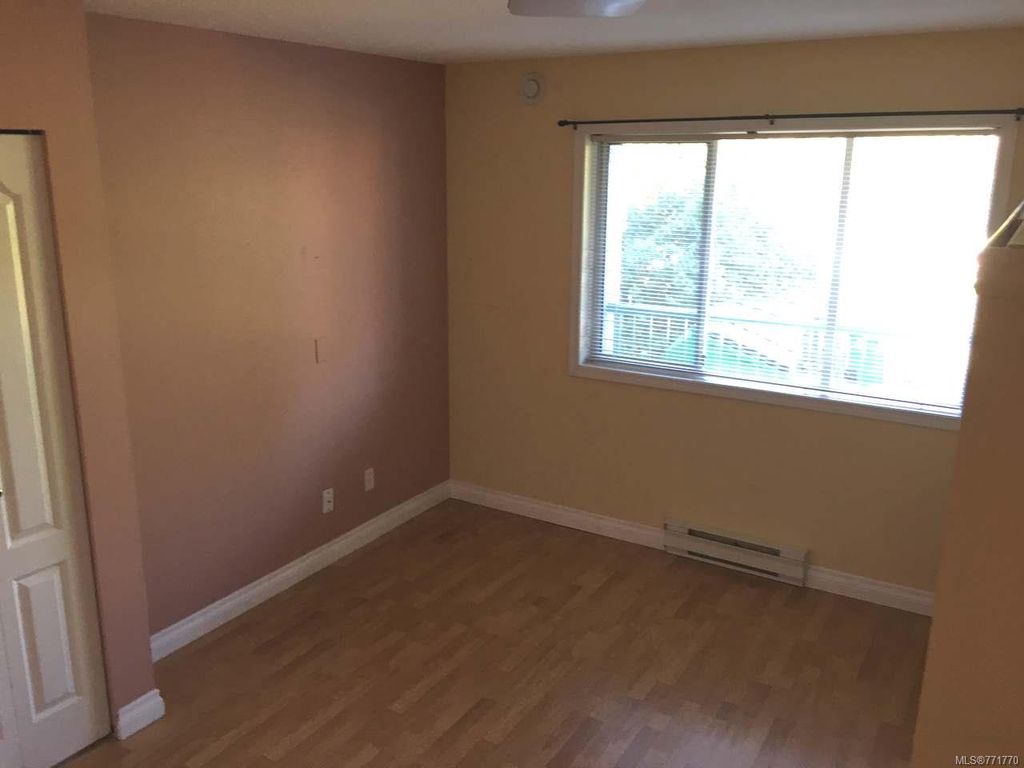 listing image 16045429349326729663