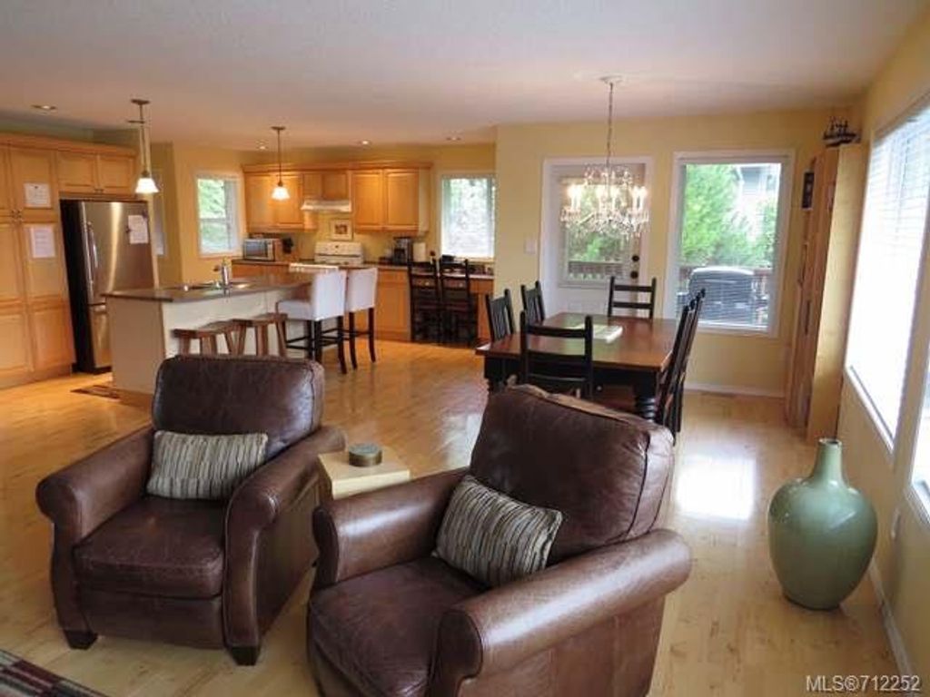 listing image 16042290697529957523