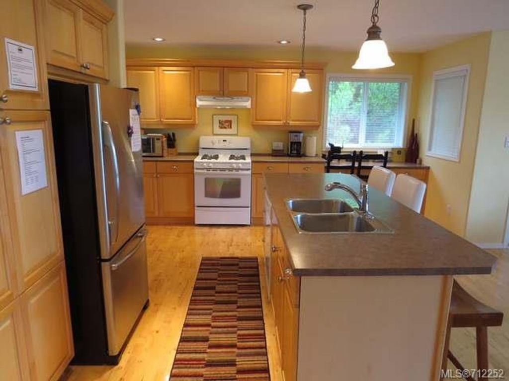 listing image 16041527080170883991