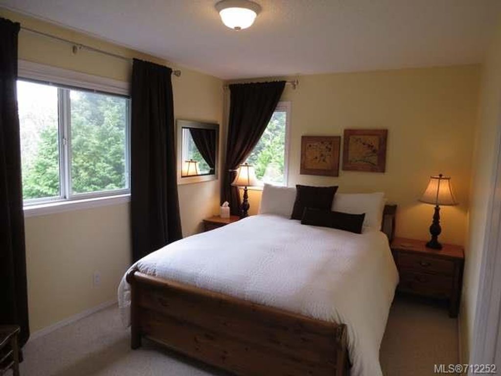 listing image 16043397161724117576