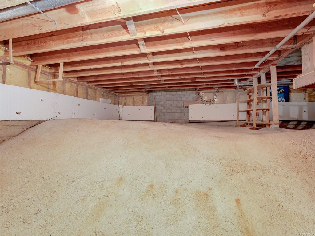 listing image 16041697761654359304