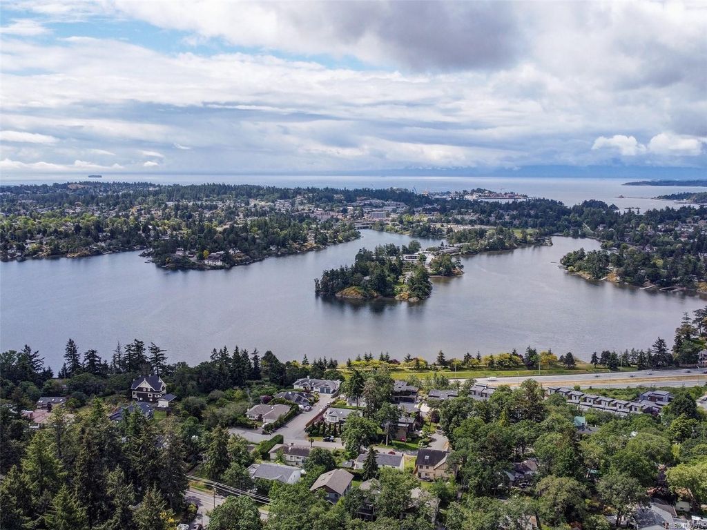 listing image 16040683575696146855