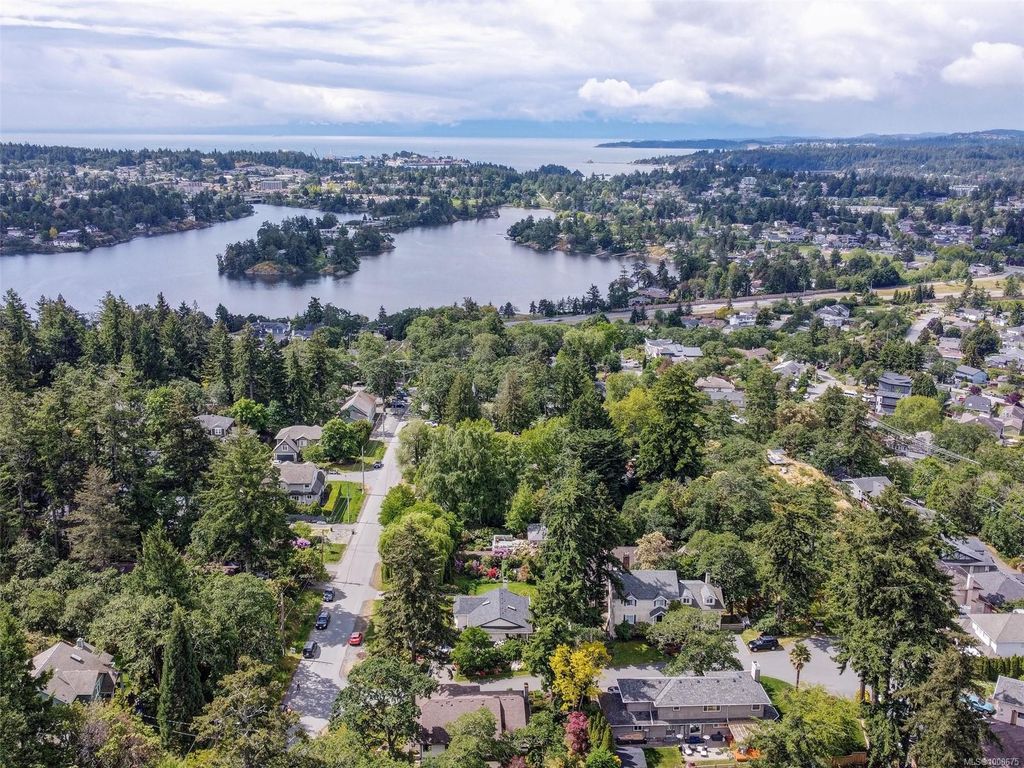 listing image 16043465934185234704