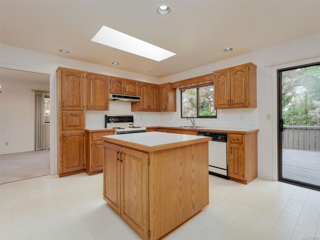 listing image 16046397735107082900