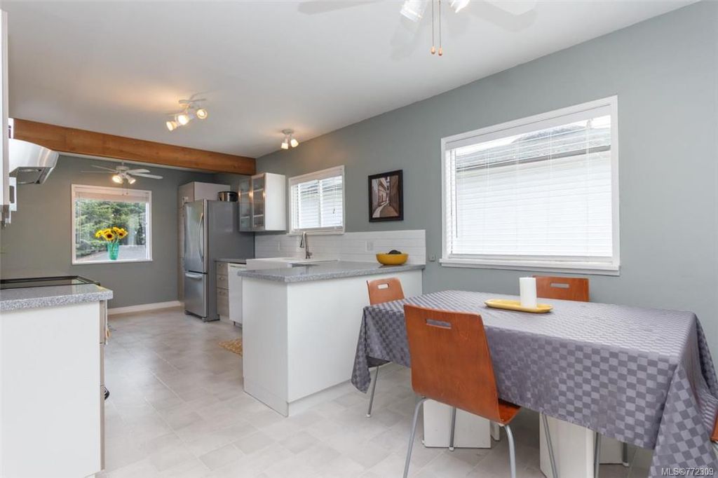 listing image 16044937366305886766