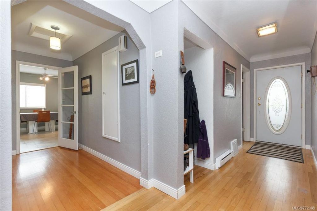 listing image 16046178821621201918