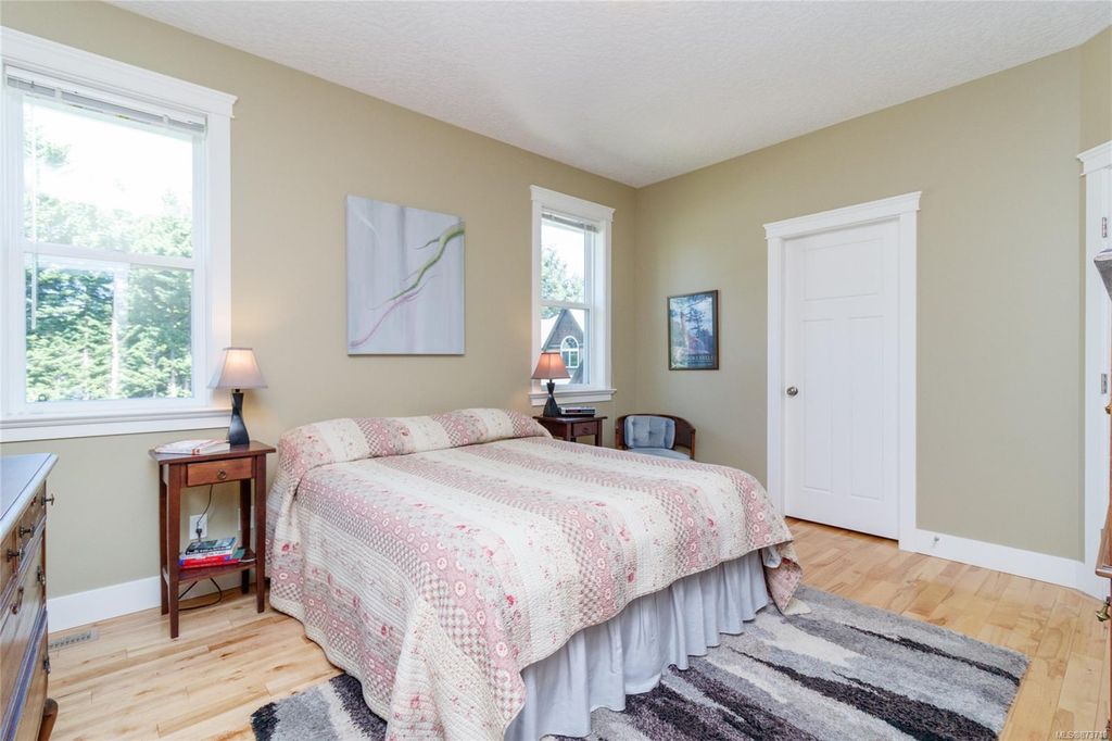 listing image 16045384687661813786