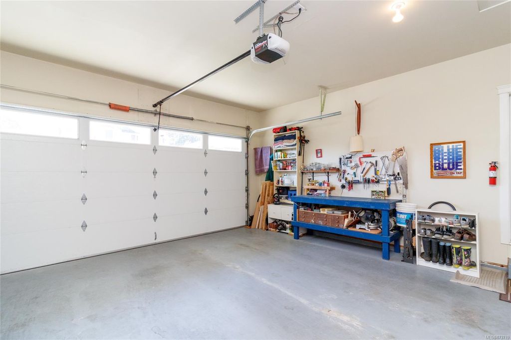 listing image 16049396059651481006