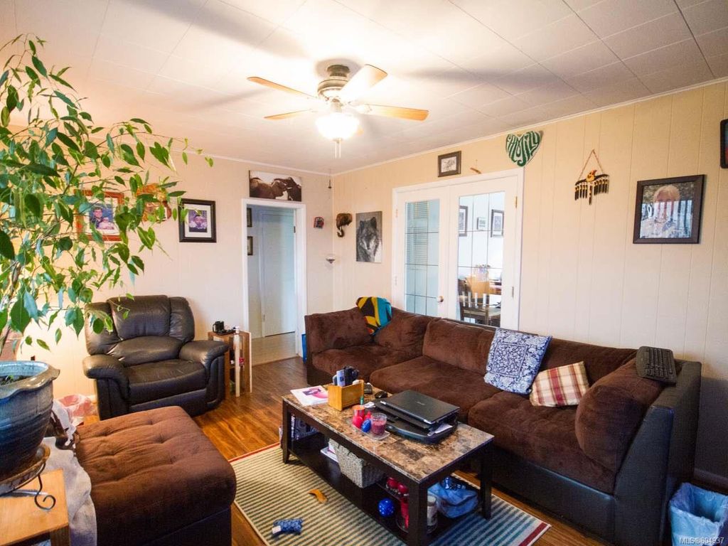 listing image 16048501530087190357