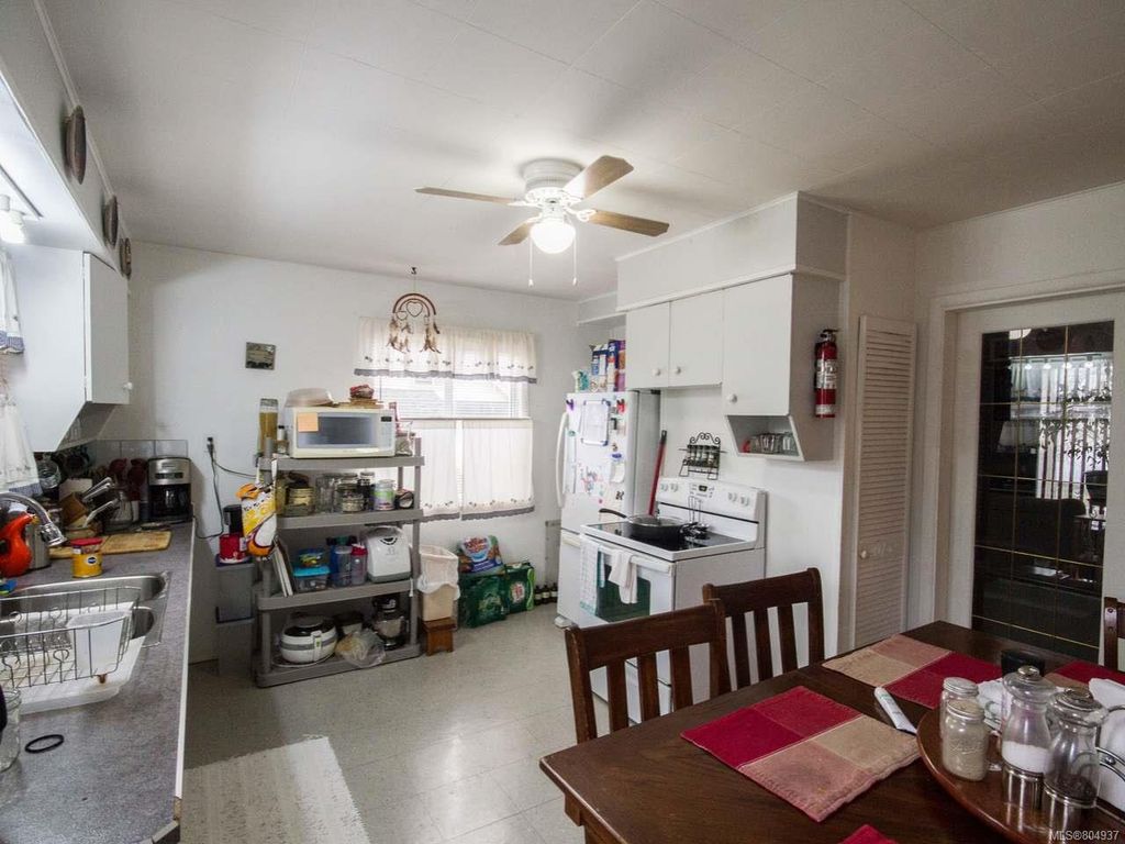 listing image 16044834074211961226