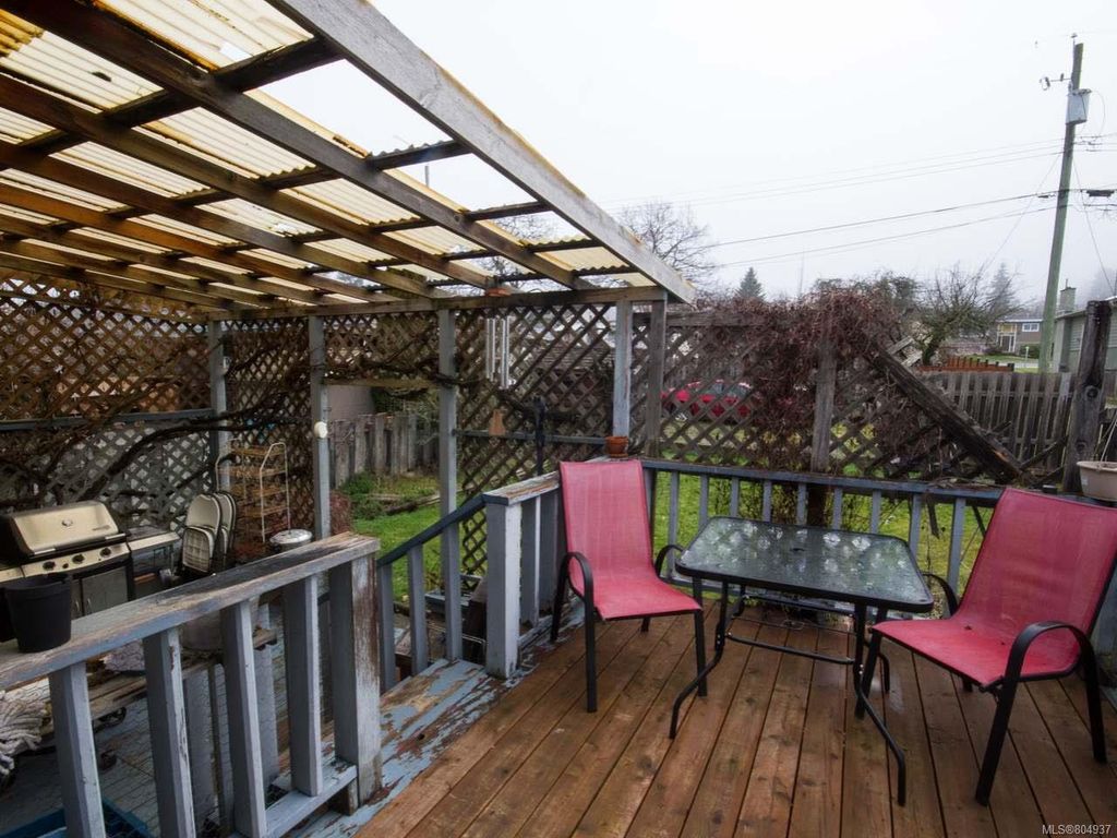 listing image 16040242424344704122