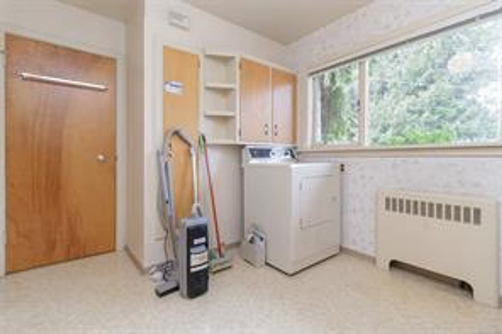 listing image 16042032737622713253