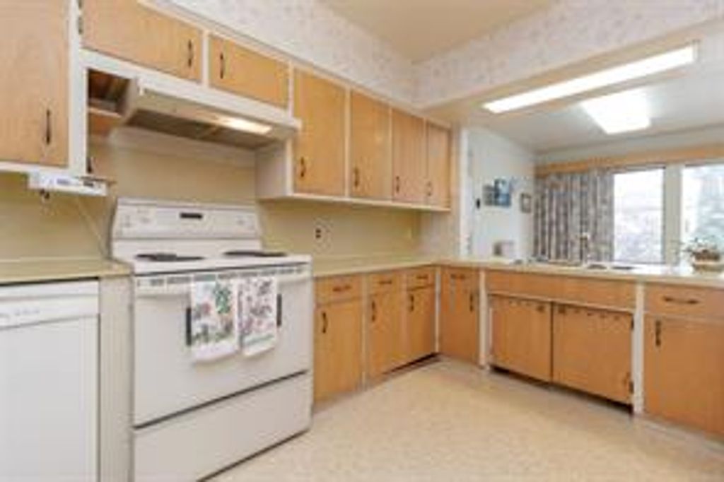 listing image 16047723033124527041