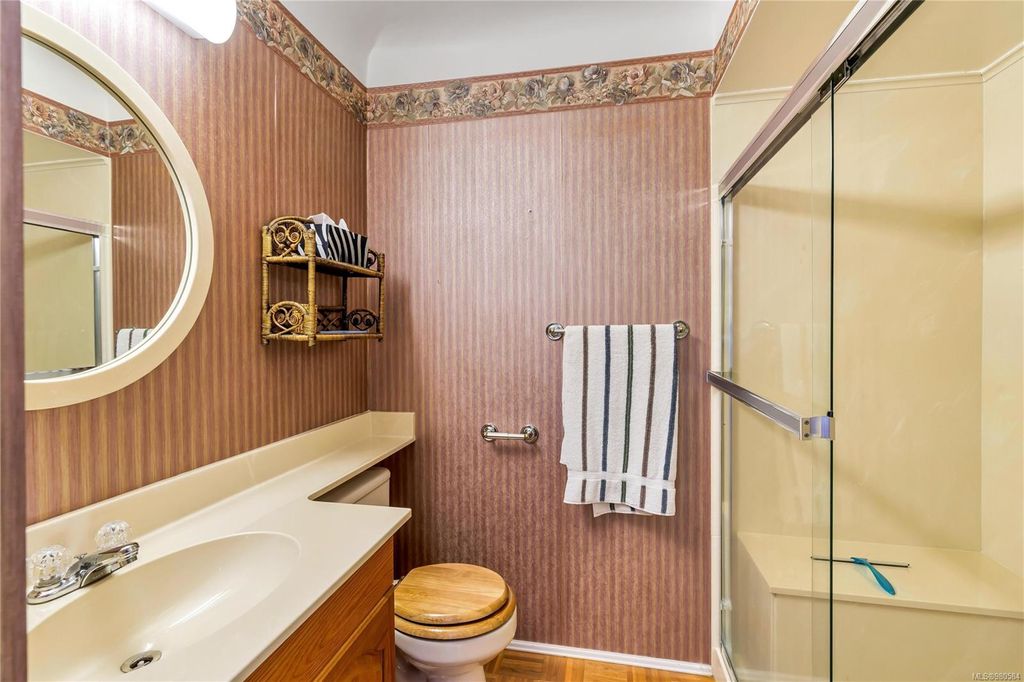 listing image 16045638592314308613