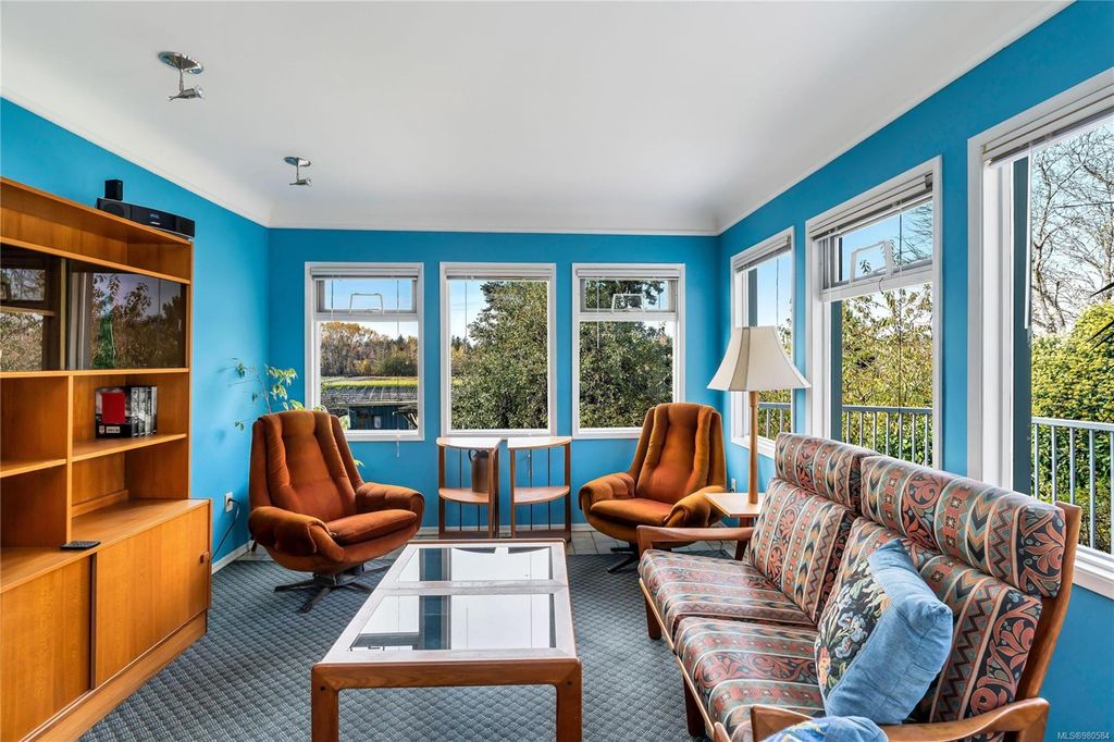 listing image 16049299121320122082
