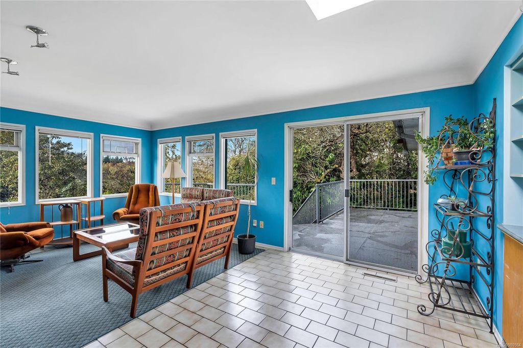 listing image 16041761824110143620
