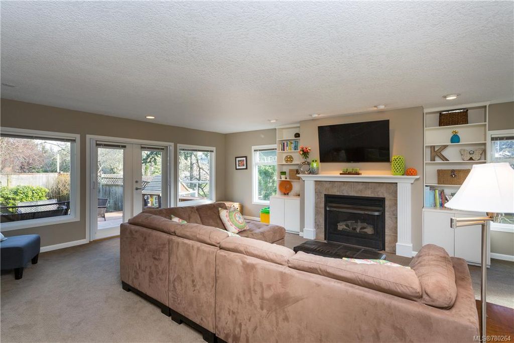 listing image 16048280193420583521