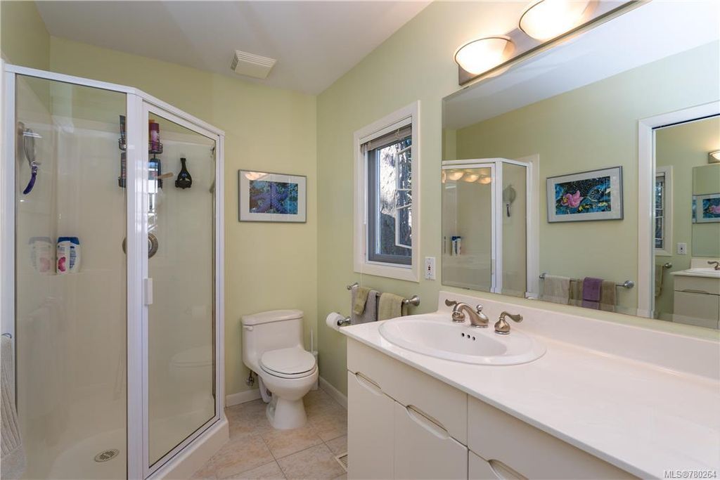 listing image 16044048584836862361