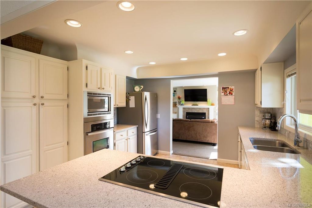 listing image 16044191339767080087