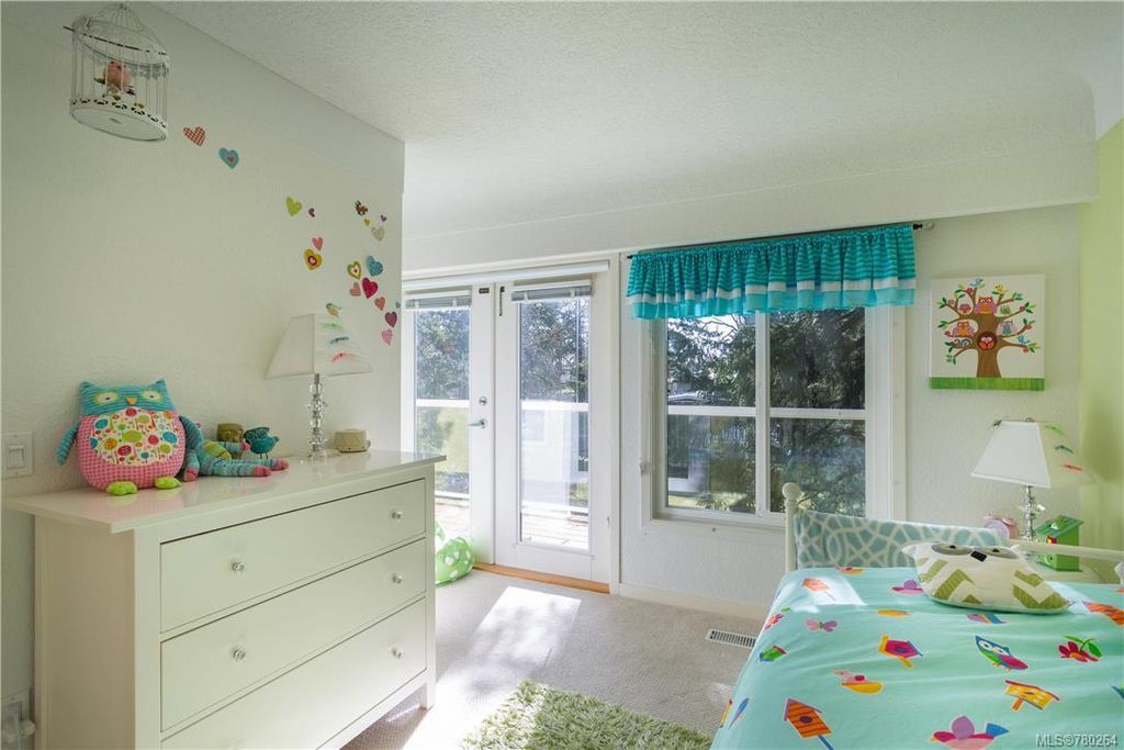 listing image 16042932930294128901