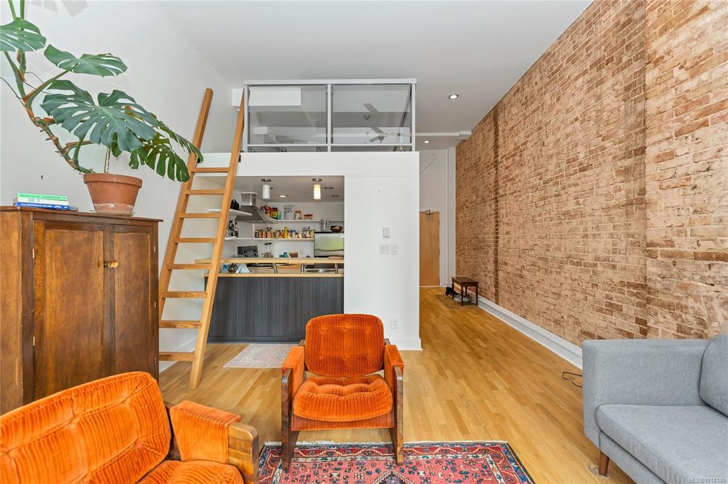 listing image 16045923376864956818