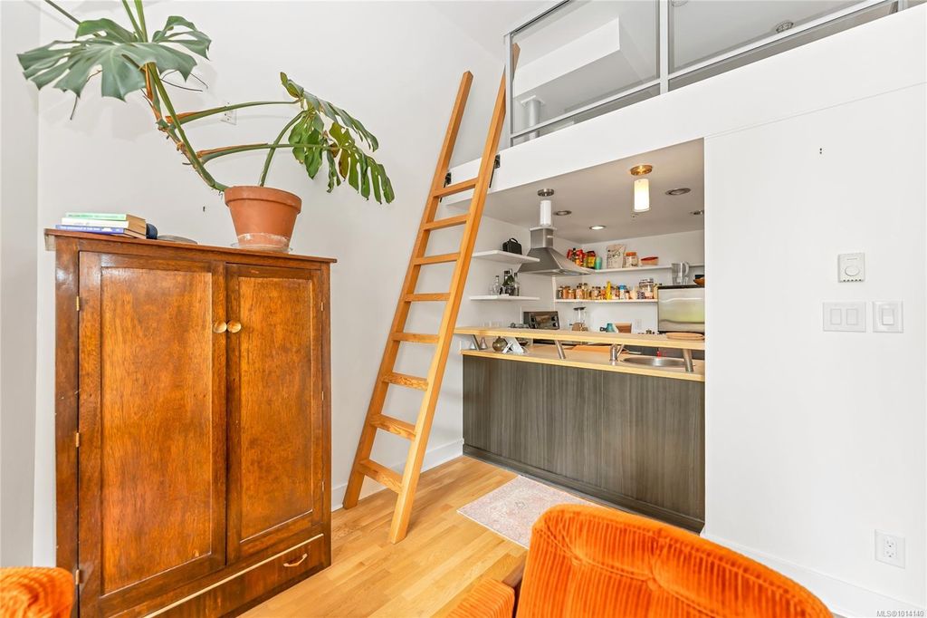 listing image 16042915455074189935