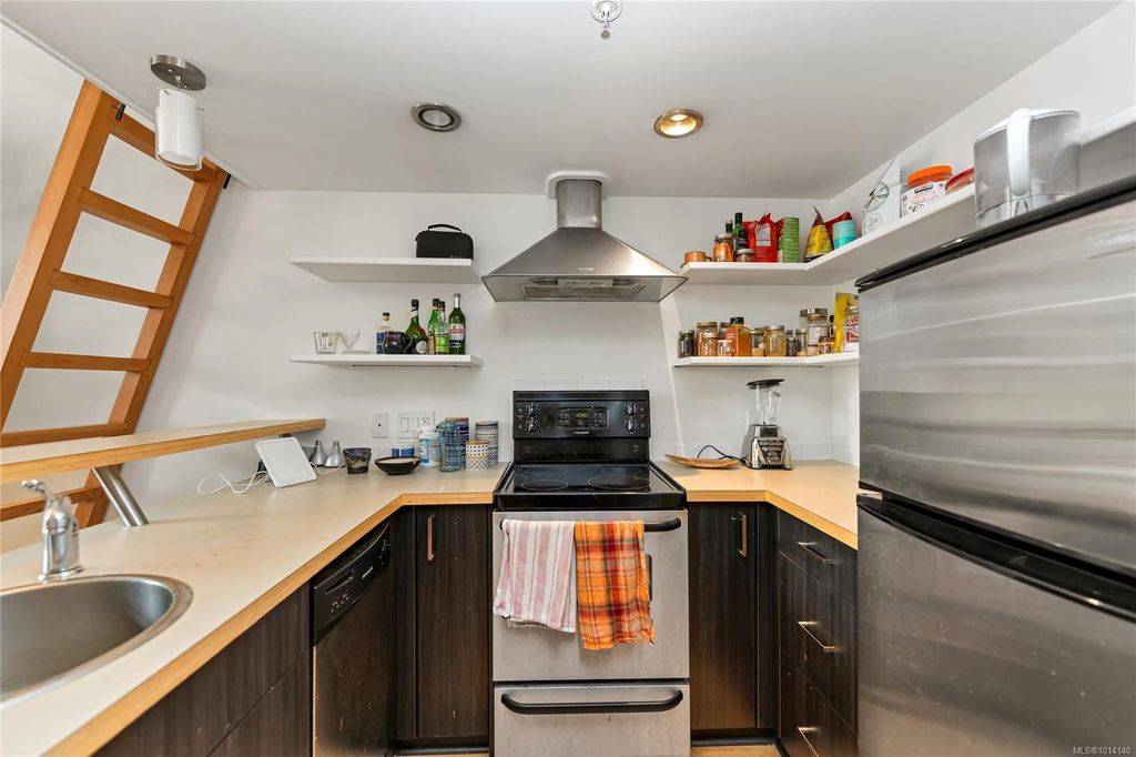 listing image 16040315826932927009