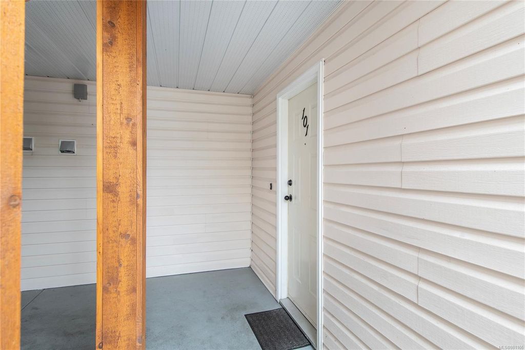 listing image 16042108588221589695