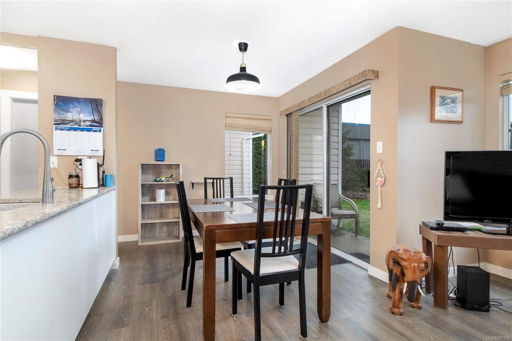 listing image 16042102332288999437