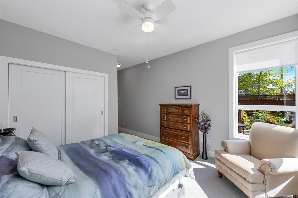 listing image 16041083274535467897