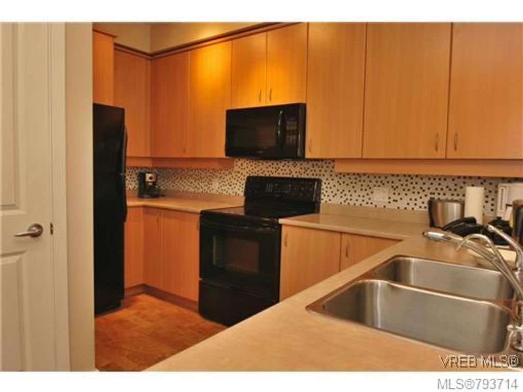 listing image 16043560845827768879