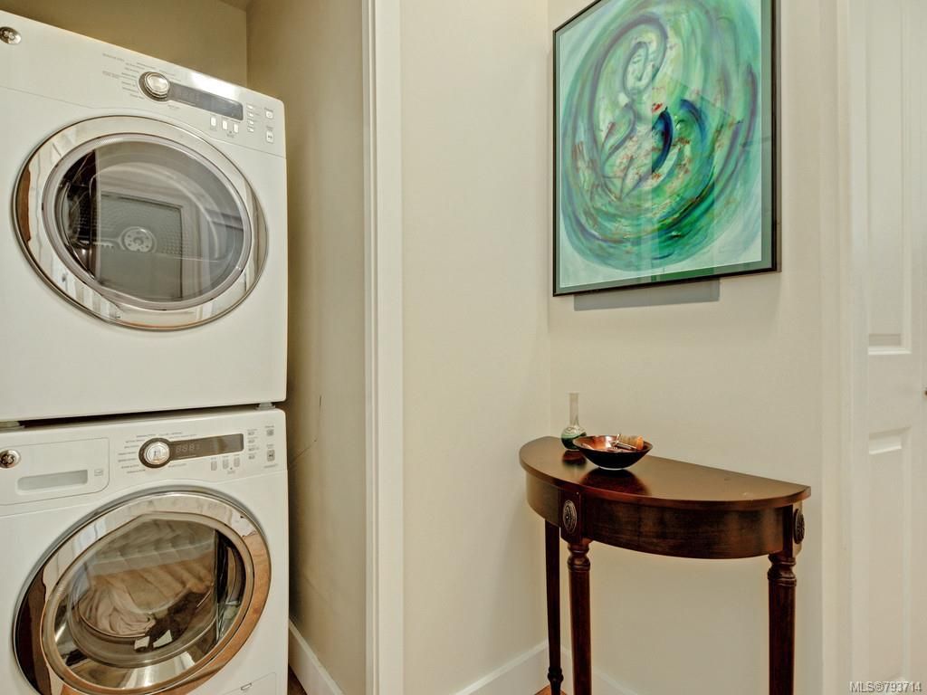 listing image 16044750007280635189