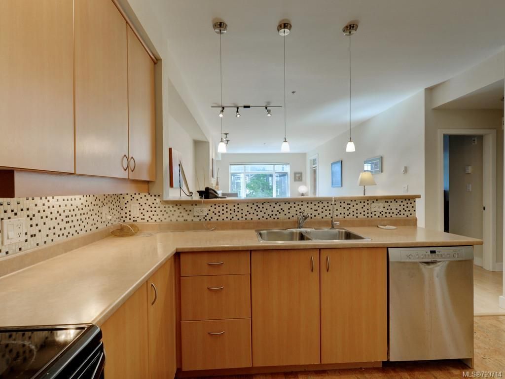 listing image 16045444162326122716