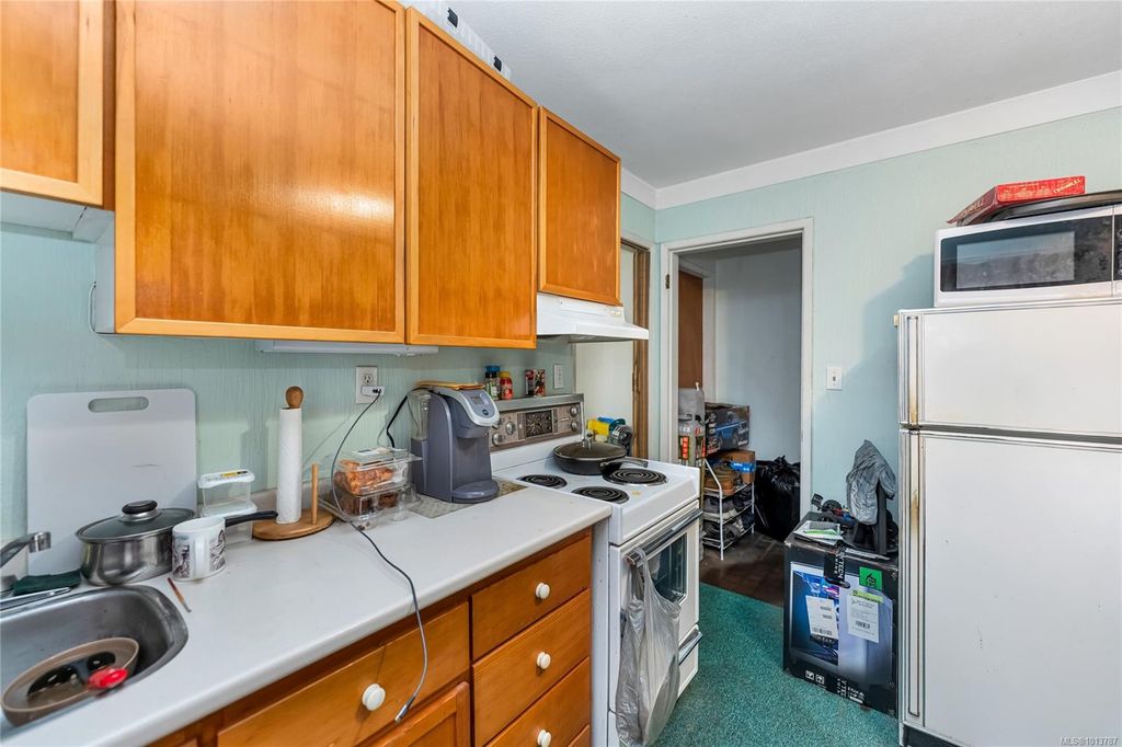 listing image 16048455204230760522