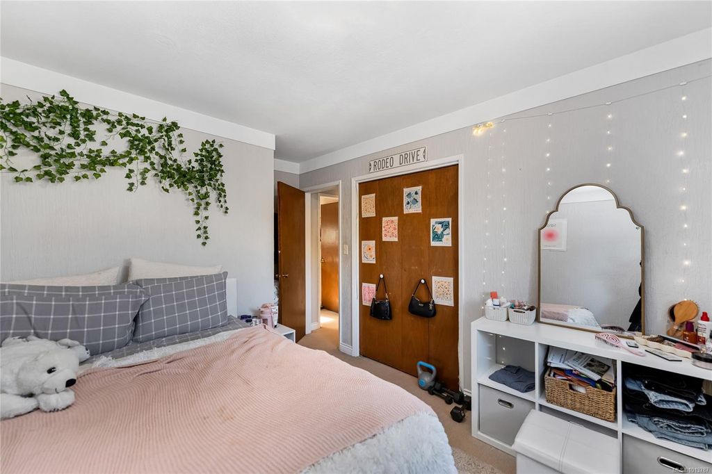 listing image 16046301357577763592