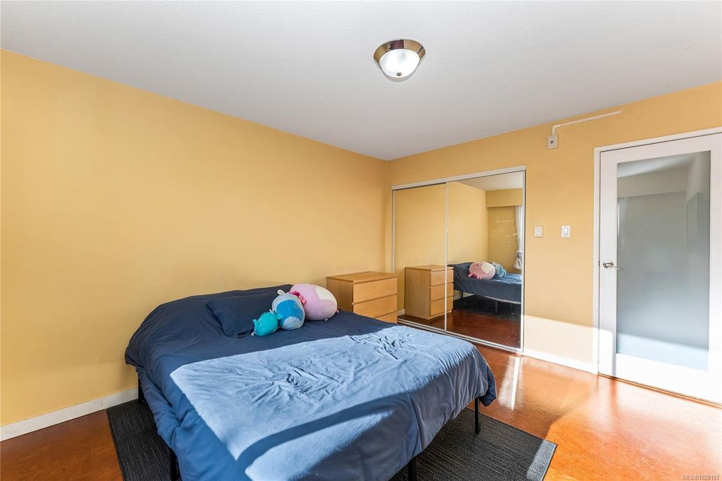 listing image 16040320851420014886