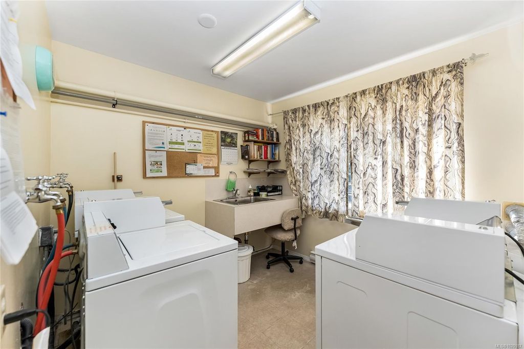 listing image 16047113716634804634