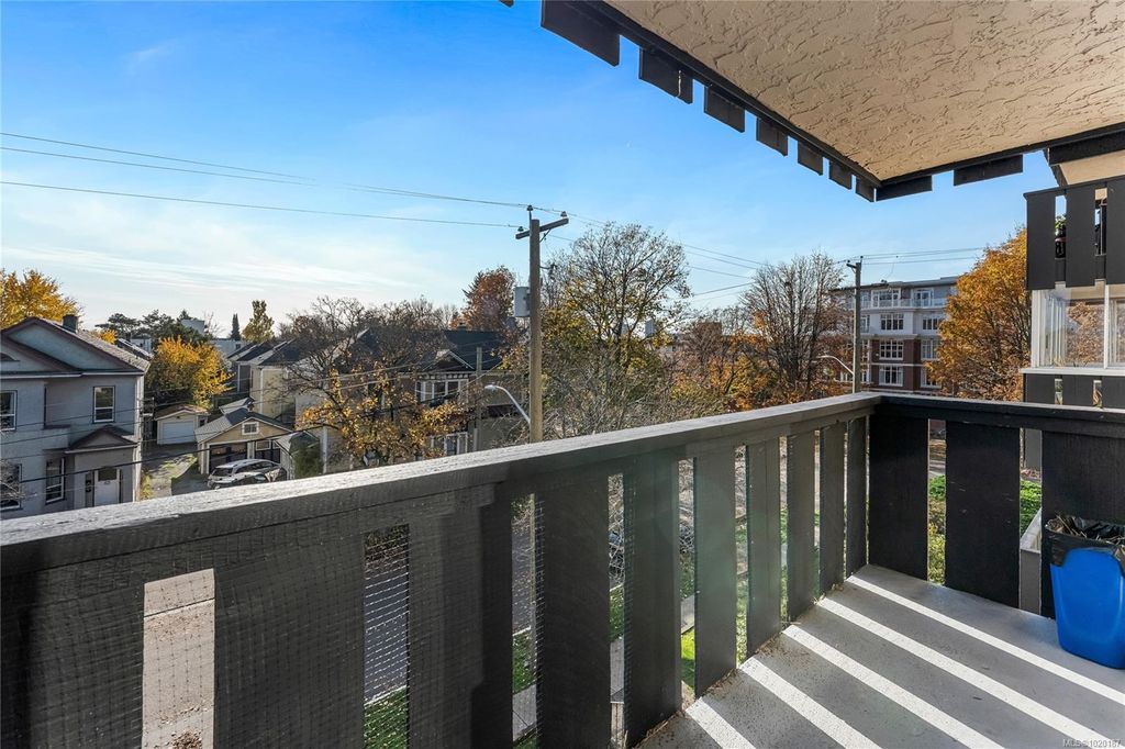 listing image 16045325069791991443