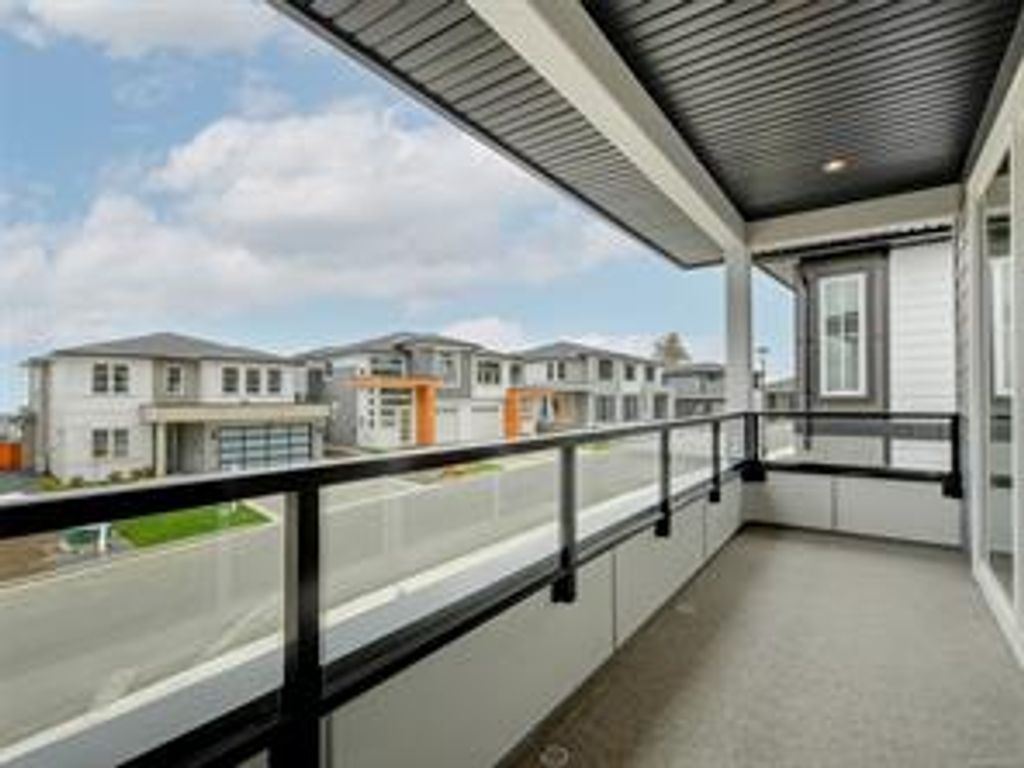 listing image 16046365096764163897