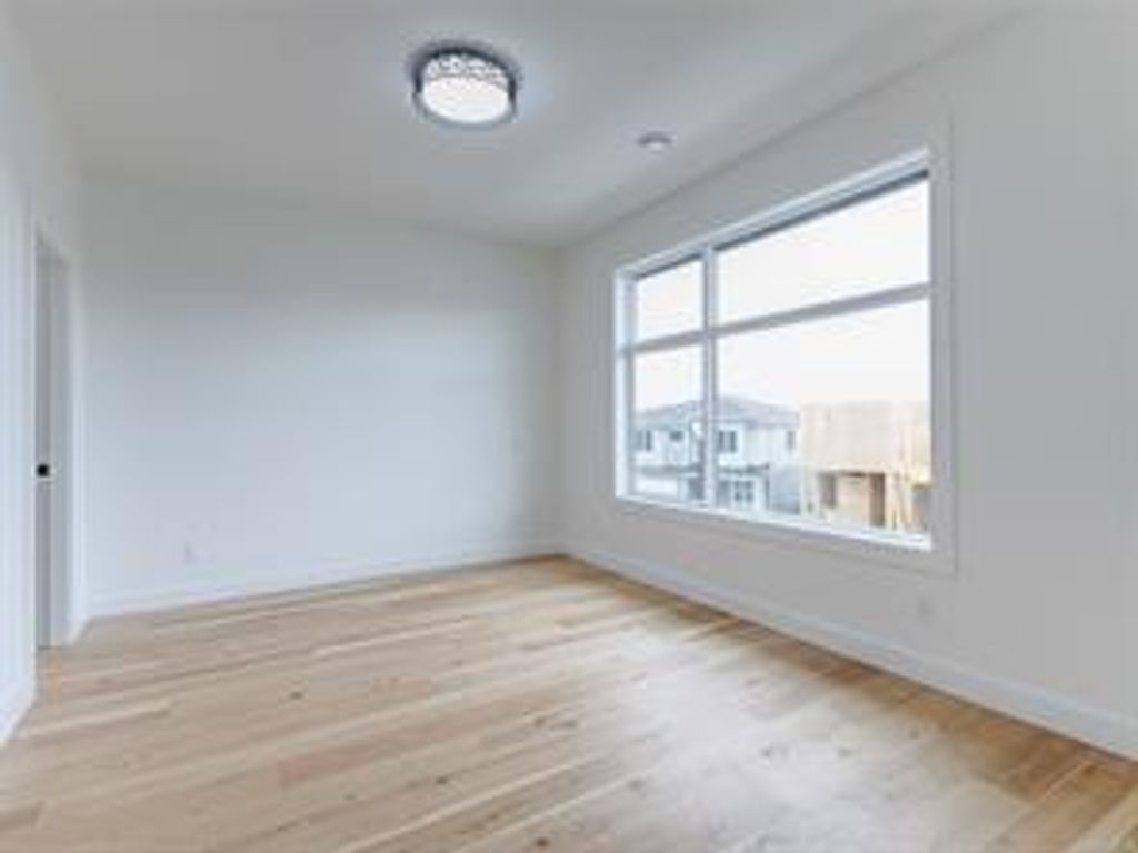 listing image 16041627622920335192