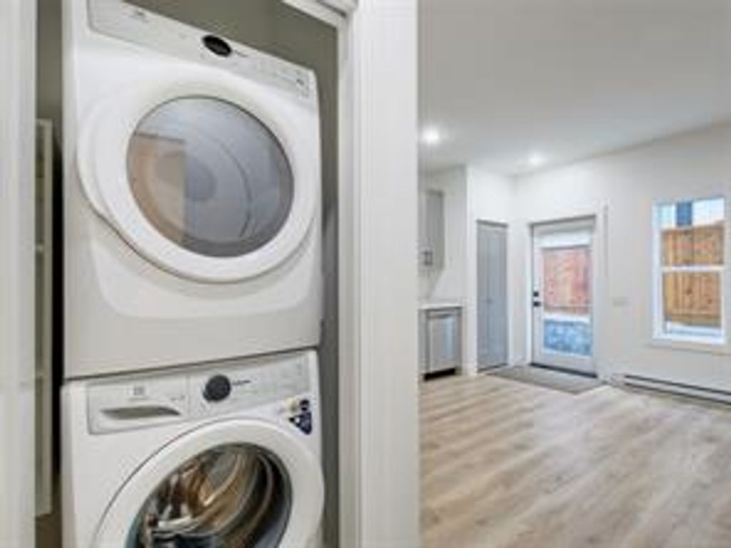 listing image 16049197022516202727